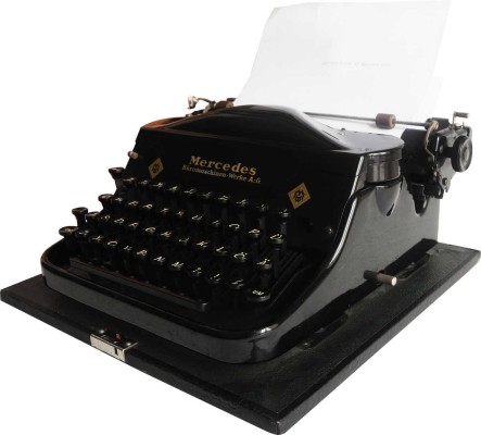 [Коллекция В.Г. Лидина]. Печатная машинка «Mercedes. Superba». 1936.
